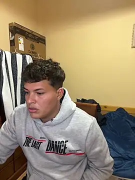 kjccuboy2000 online show from 02.06.25