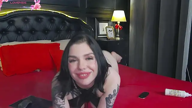 MaeveMoon online show from 03.08.25