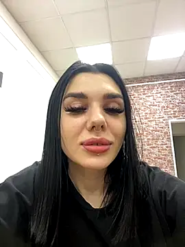 MaeveMoon online show from 10.19.25