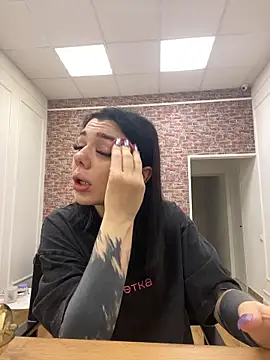 MaeveMoon online show from 01.15.26