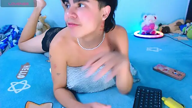 Snapshot of camila-cutter chatting on 02.28.25 camila-cutter online show from 02.28.25