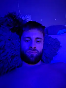 ademandjulia online show from 11.04.25