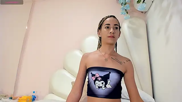 Snapshot of Olivia_Stevens chatting on 02.20.25 Olivia Stevens online show from 02.20.25