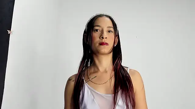 Snapshot of Olivia_Stevens chatting on 04.08.26 Olivia Stevens online show from 04.08.26