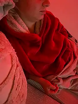 Snapshot of Princessemisse chatting on 10.06.25 Princessemisse online show from 10.06.25