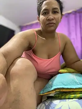 Carola-Ross online show from 12.19.25