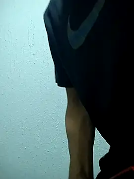 BrawnLove02 online show from 02.16.25