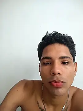 BrawnLove02 online show from 02.19.25
