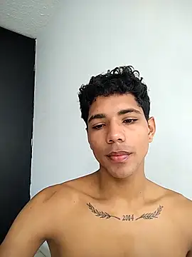 BrawnLove02 online show from 02.28.25