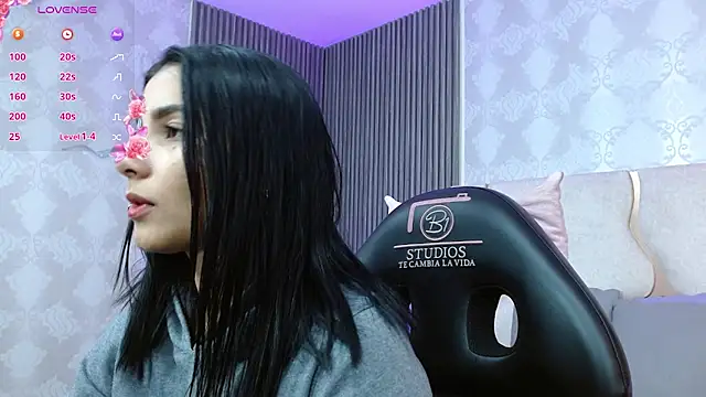 Gaby tay1 online show from 10.13.25