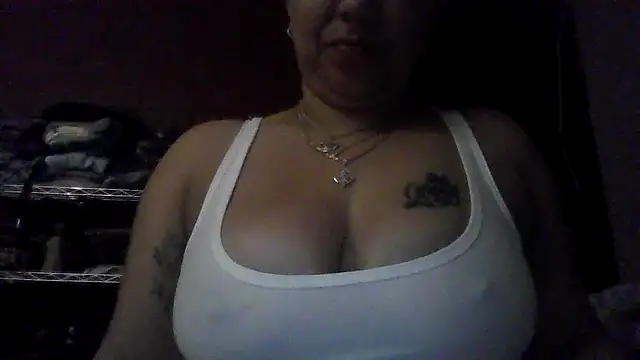 Snapshot of SweetSexyLatina chatting on 06.23.26 SweetSexyLatina online show from 06.23.26