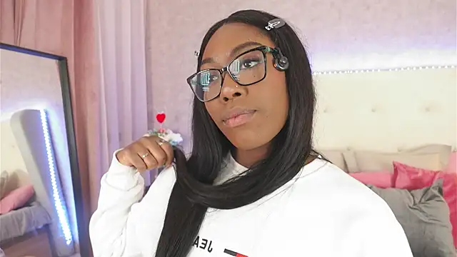 ThianaLopez online show from 01.11.26