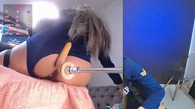 Snapshot of luciana_hunters chatting on 10.25.25 luciana hunters online show from 10.25.25