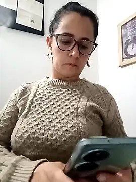 Alanna 11 online show from 02.12.25