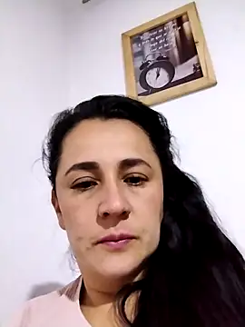 Snapshot of Alanna_11 chatting on 10.07.25 Alanna 11 online show from 10.07.25