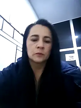 Snapshot of Alanna_11 chatting on 10.30.25 Alanna 11 online show from 10.30.25