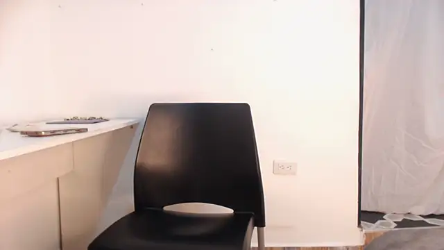 StephyJones1 online show from 04.18.26