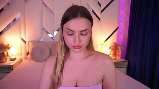 LindsieGreyy online show from 03.23.26