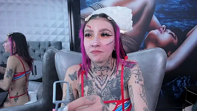 Snapshot of miss___angel chatting on 10.04.25 miss   angel online show from 10.04.25