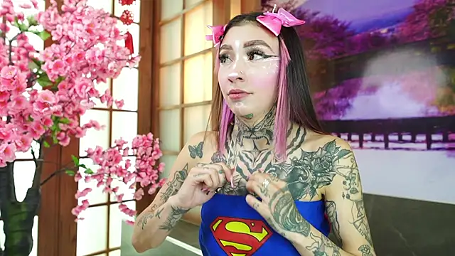 Snapshot of miss___angel chatting on 10.29.25 miss   angel online show from 10.29.25