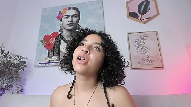 Dhalila  online show from 03.01.25