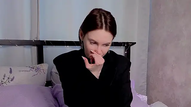 Snapshot of JoYung chatting on 03.10.26 JoYung online show from 03.10.26