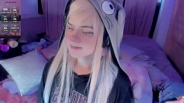 Angelica Reborn online show from 11.23.25