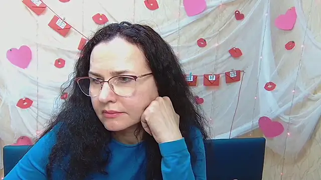 Miroslava Happi online show from 02.12.25
