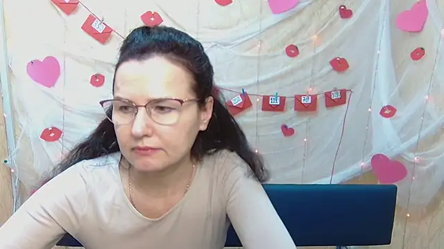 Miroslava Happi online show from 02.14.25