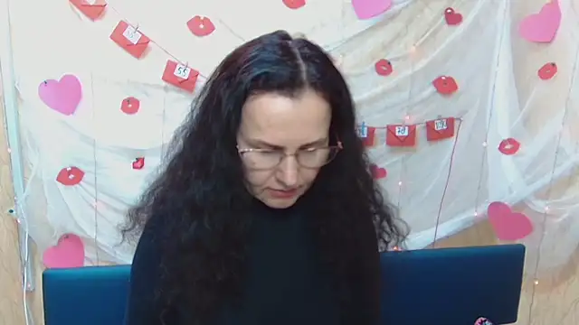 Miroslava Happi online show from 02.15.25