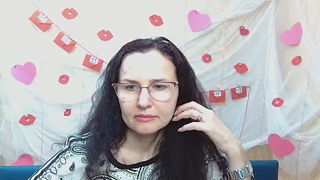 Miroslava Happi online show from 02.17.25