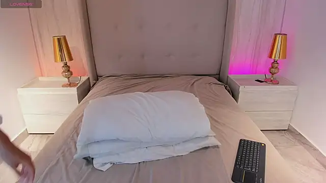 Snapshot of emmiily_z chatting on 03.15.26 emmiily z online show from 03.15.26