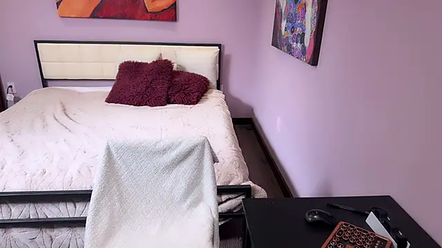 MrsJanetM online show from 04.10.26