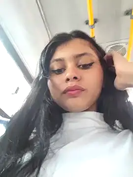 Snapshot of CHLOE_ISABELL chatting on 02.16.25 CHLOE ISABELL online show from 02.16.25