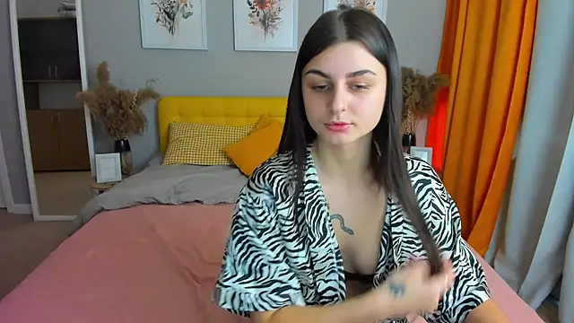 EmmaOlsen4u online show from 02.20.25