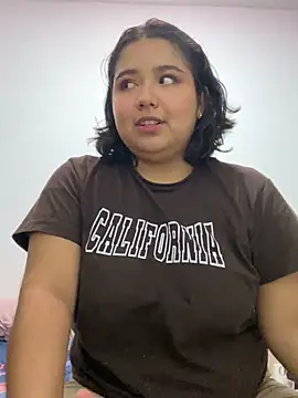 emyrose2 online show from 03.14.25
