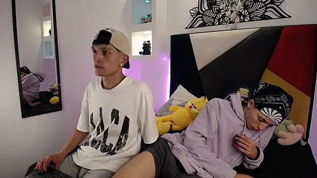 MaikyCooper online show from 02.28.25