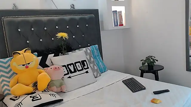 MaikyCooper online show from 03.23.25