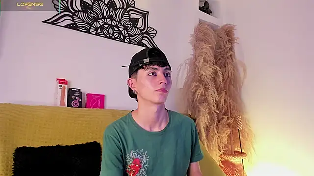 MaikyCooper online show from 09.30.25