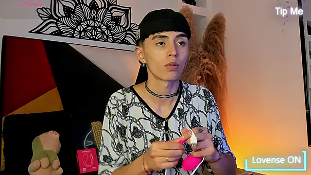 MaikyCooper online show from 10.10.25