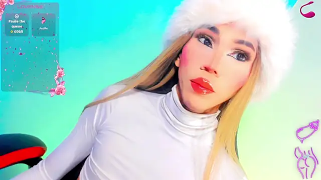 Snapshot of emelly_horny_ chatting on 10.24.25 emelly horny  online show from 10.24.25