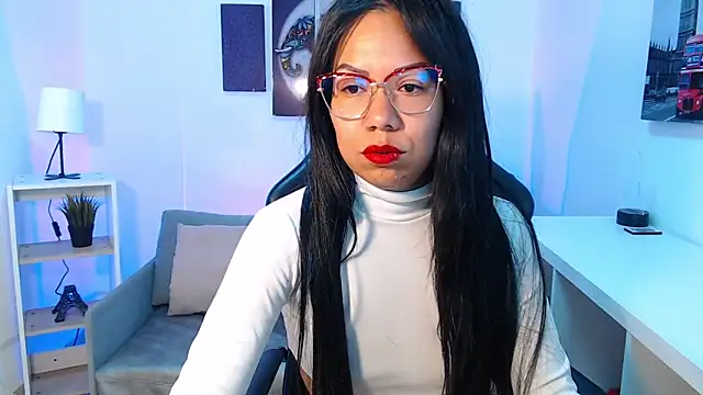 Snapshot of Katelady chatting on 10.14.25 Katelady online show from 10.14.25