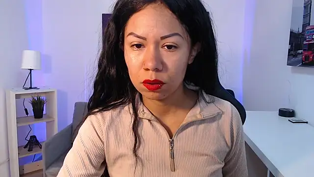 Snapshot of Katelady chatting on 10.24.25 Katelady online show from 10.24.25