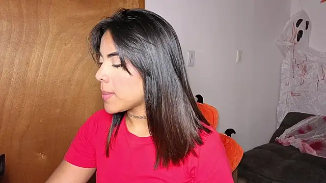 Snapshot of Maryybellax chatting on 10.23.25 Maryybellax online show from 10.23.25