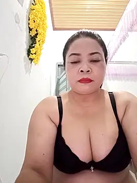 Baby-bigtits2024 online show from 02.18.25