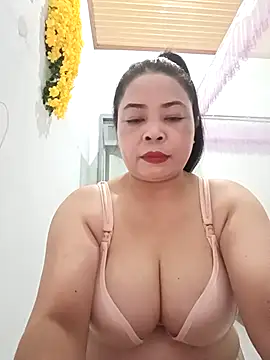 Baby-bigtits2024 online show from 02.22.25