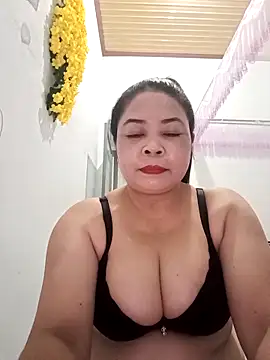 Baby-bigtits2024 online show from 03.15.25