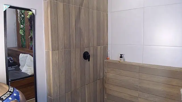 Georgina Palacios  online show from 10.03.25