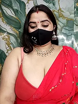 Snapshot of seetatiwari chatting on 11.17.25 seetatiwari online show from 11.17.25