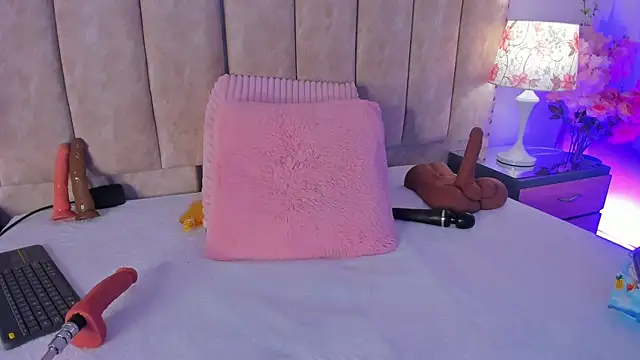 BrithanyParker  online show from 03.26.26